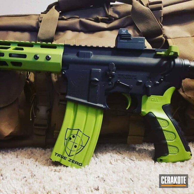 Cerakoted Two Toned Ar-15 In Cerakote Gloss Black And Zombie Green